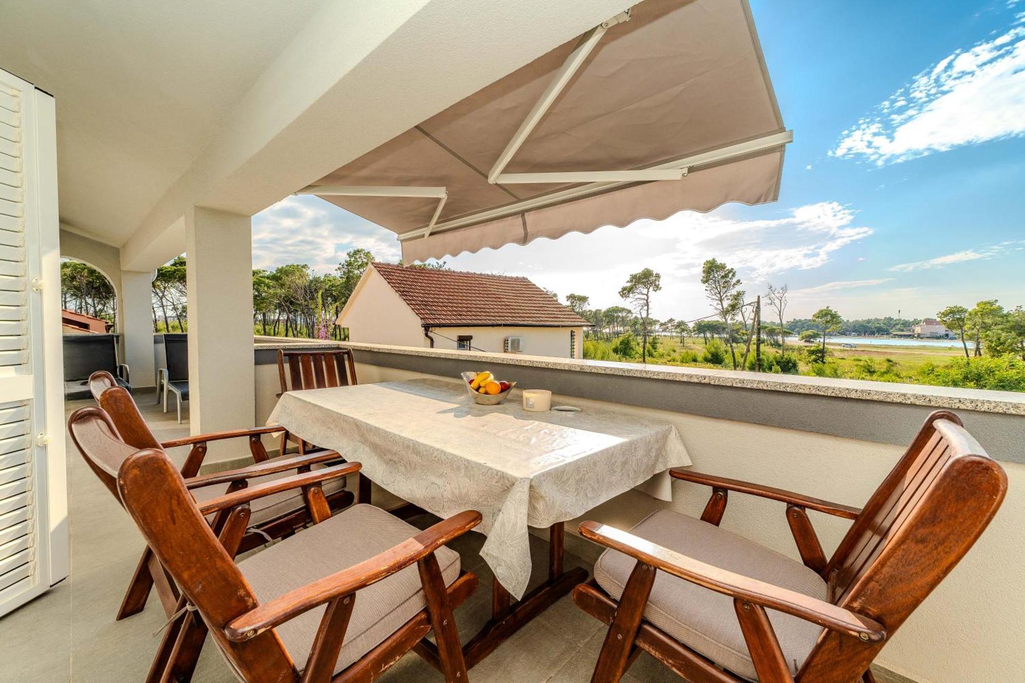 Apartments Dalmatia (Adults Only) Privlaka  Esterno foto