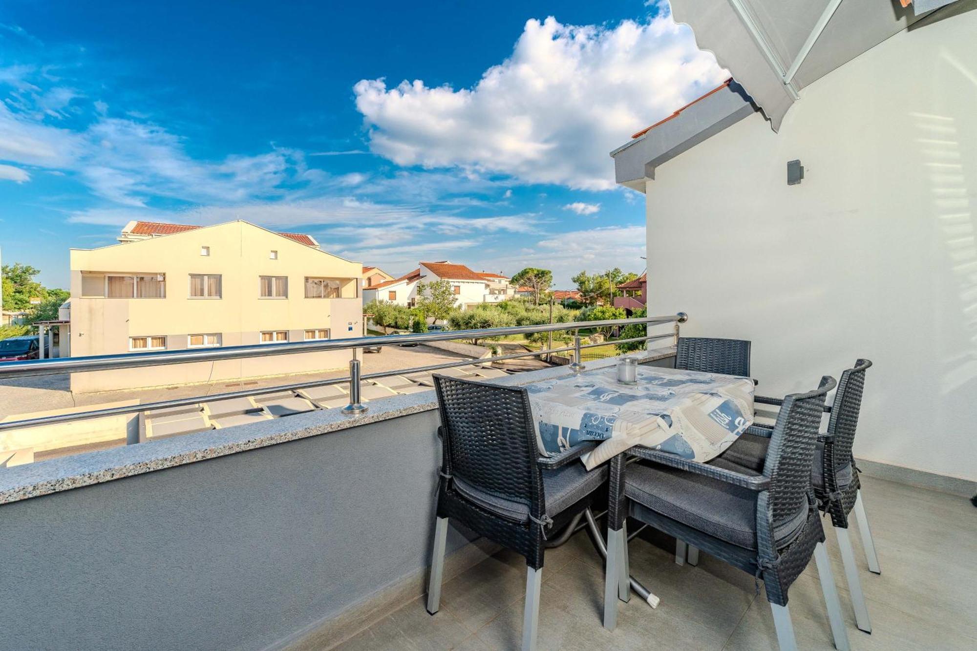 Apartments Dalmatia (Adults Only) Privlaka  Esterno foto