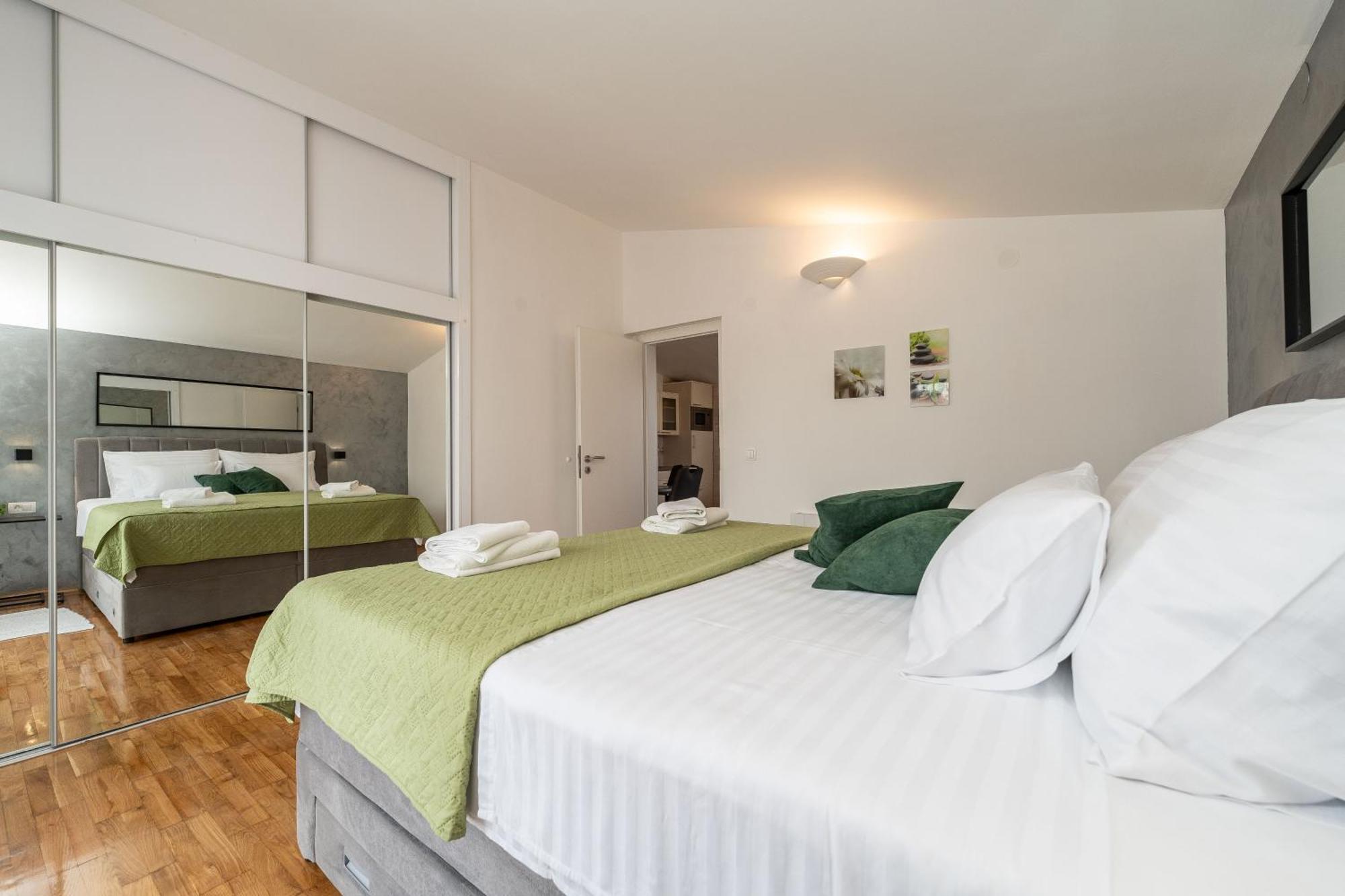 Apartments Dalmatia (Adults Only) Privlaka  Esterno foto
