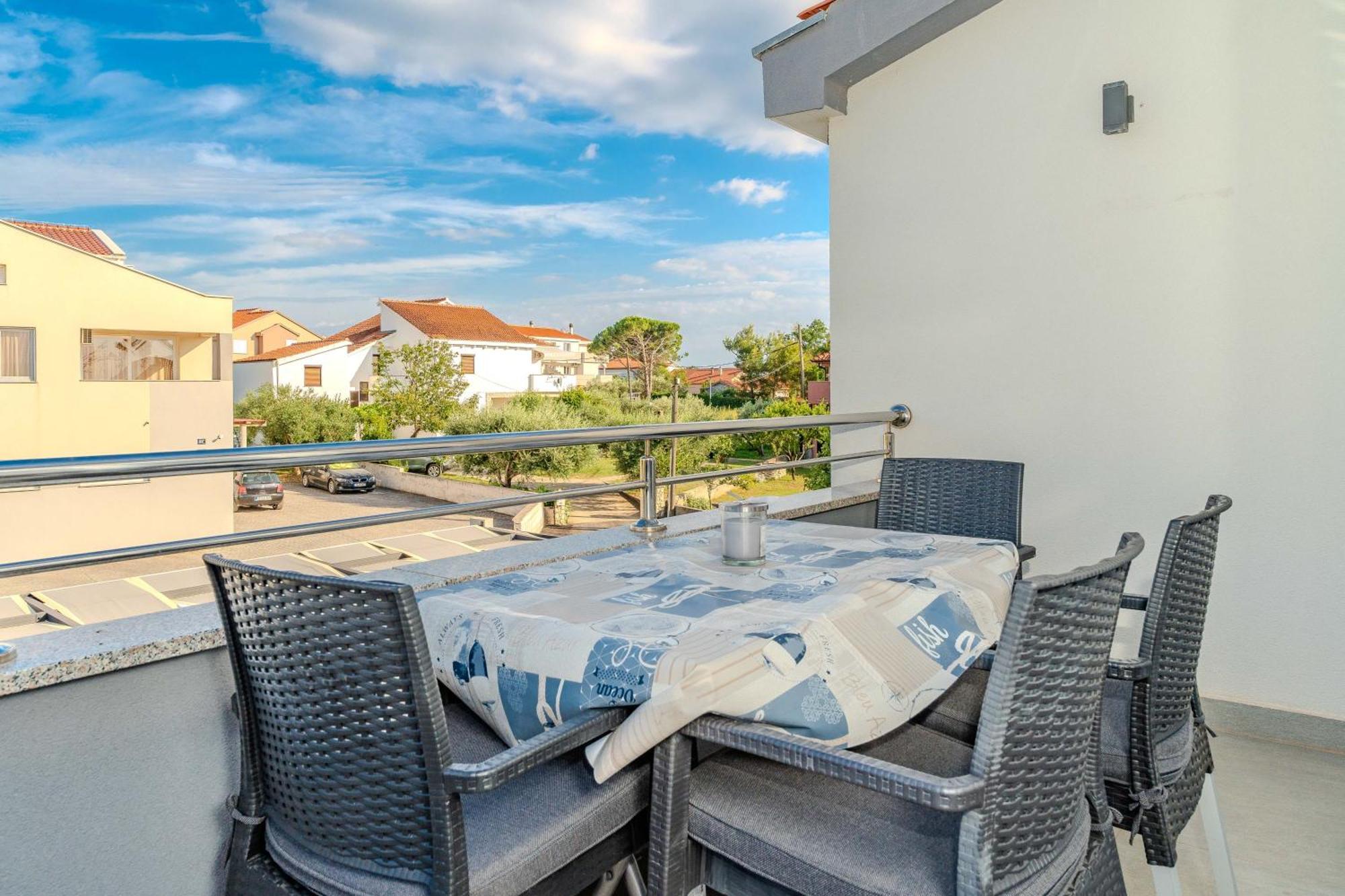 Apartments Dalmatia (Adults Only) Privlaka  Esterno foto