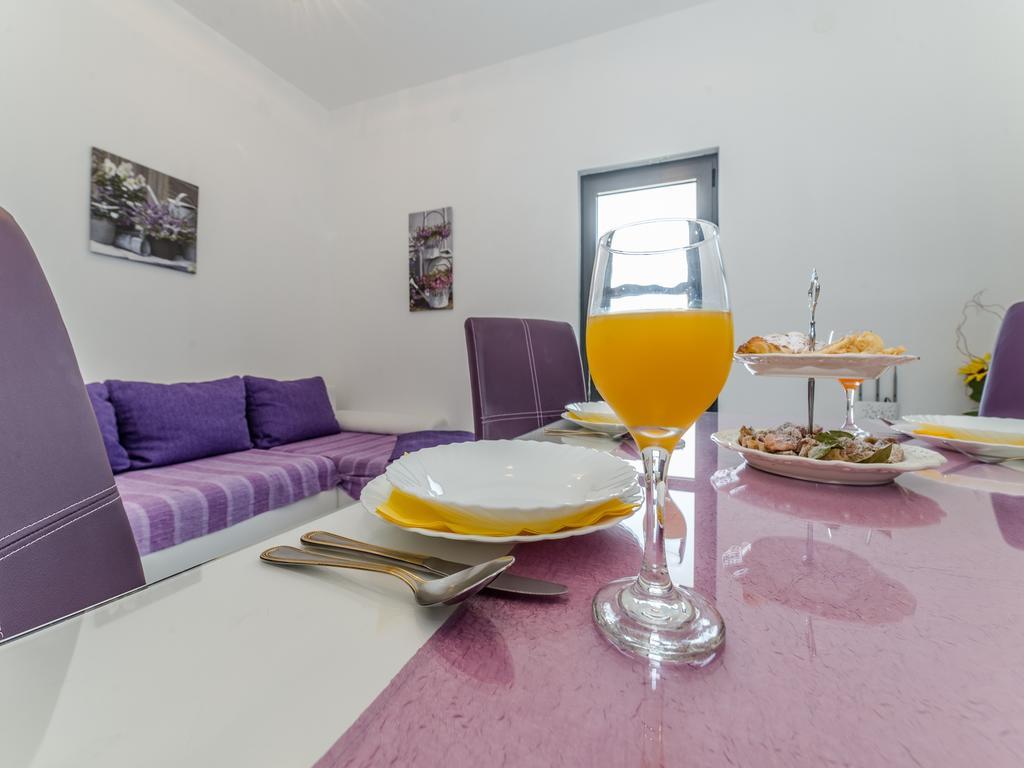Apartments Dalmatia (Adults Only) Privlaka  Esterno foto