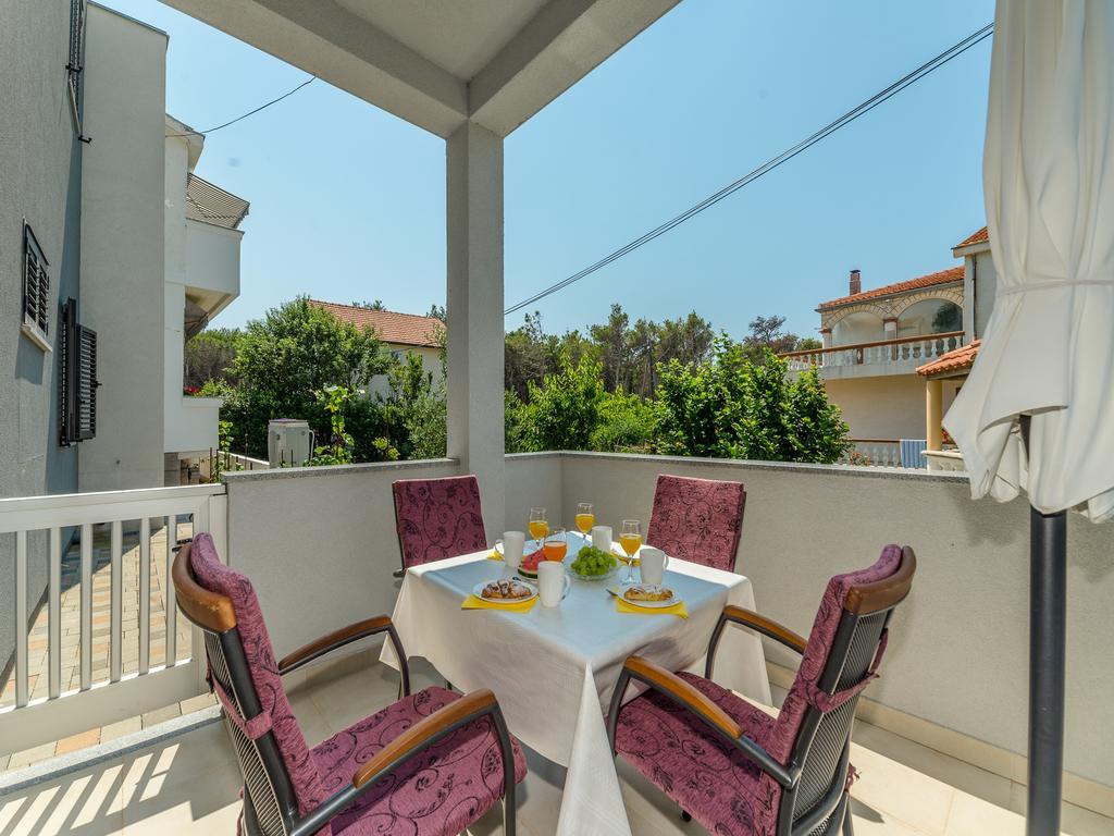 Apartments Dalmatia (Adults Only) Privlaka  Esterno foto